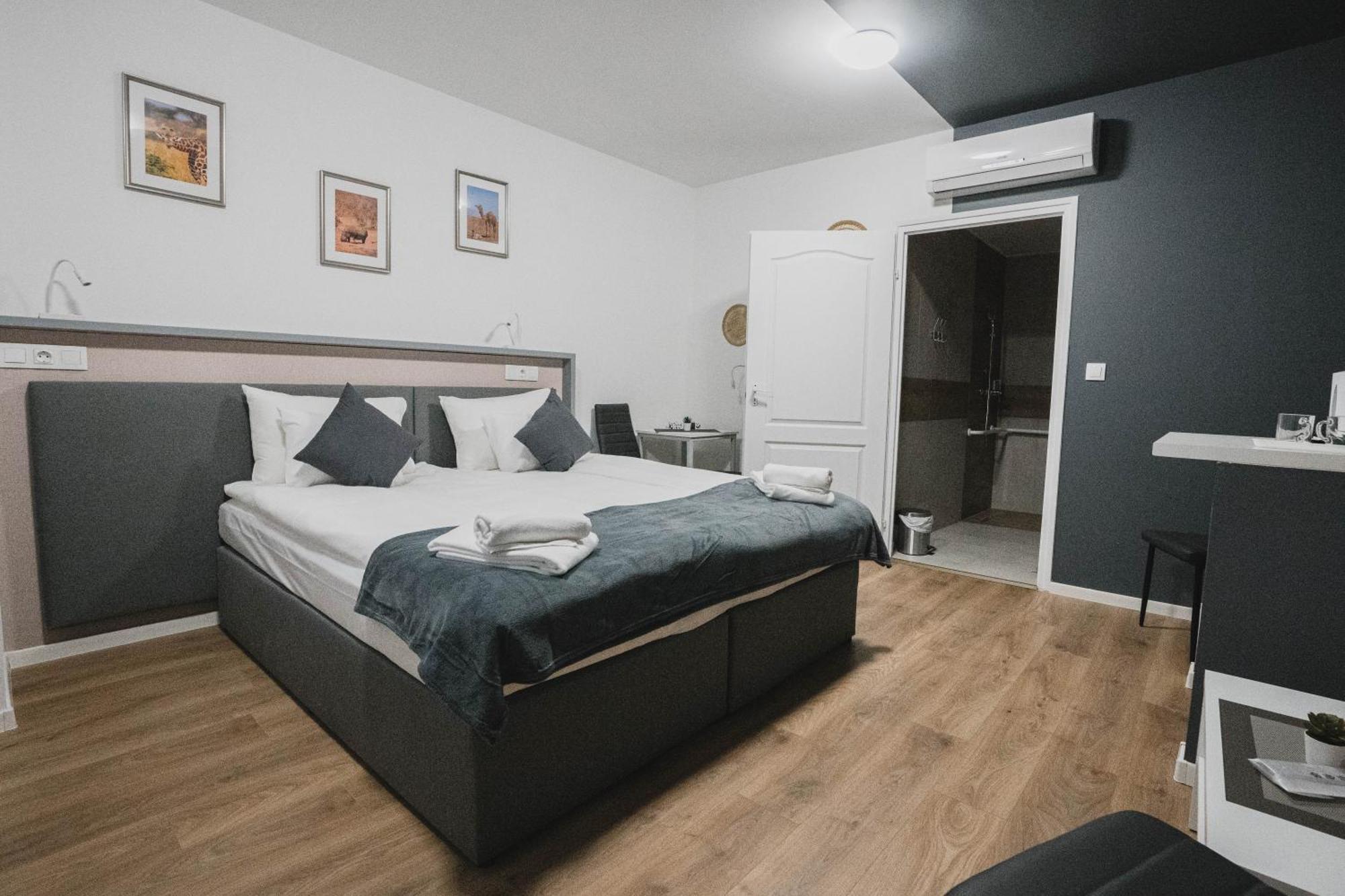 Safari Hotel Сегед Екстериор снимка