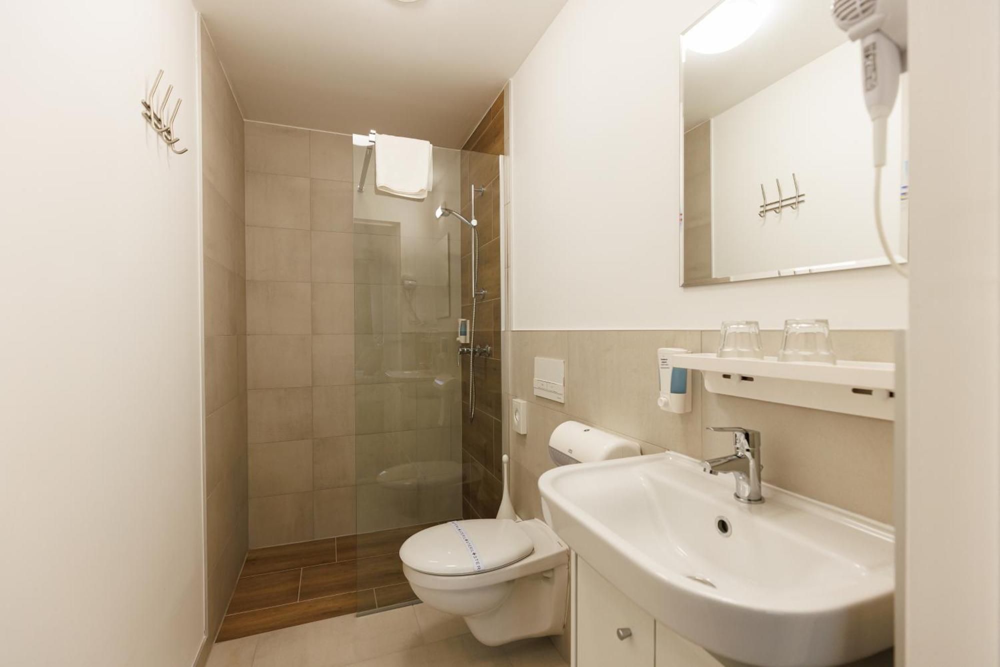 Safari Hotel Сегед Екстериор снимка