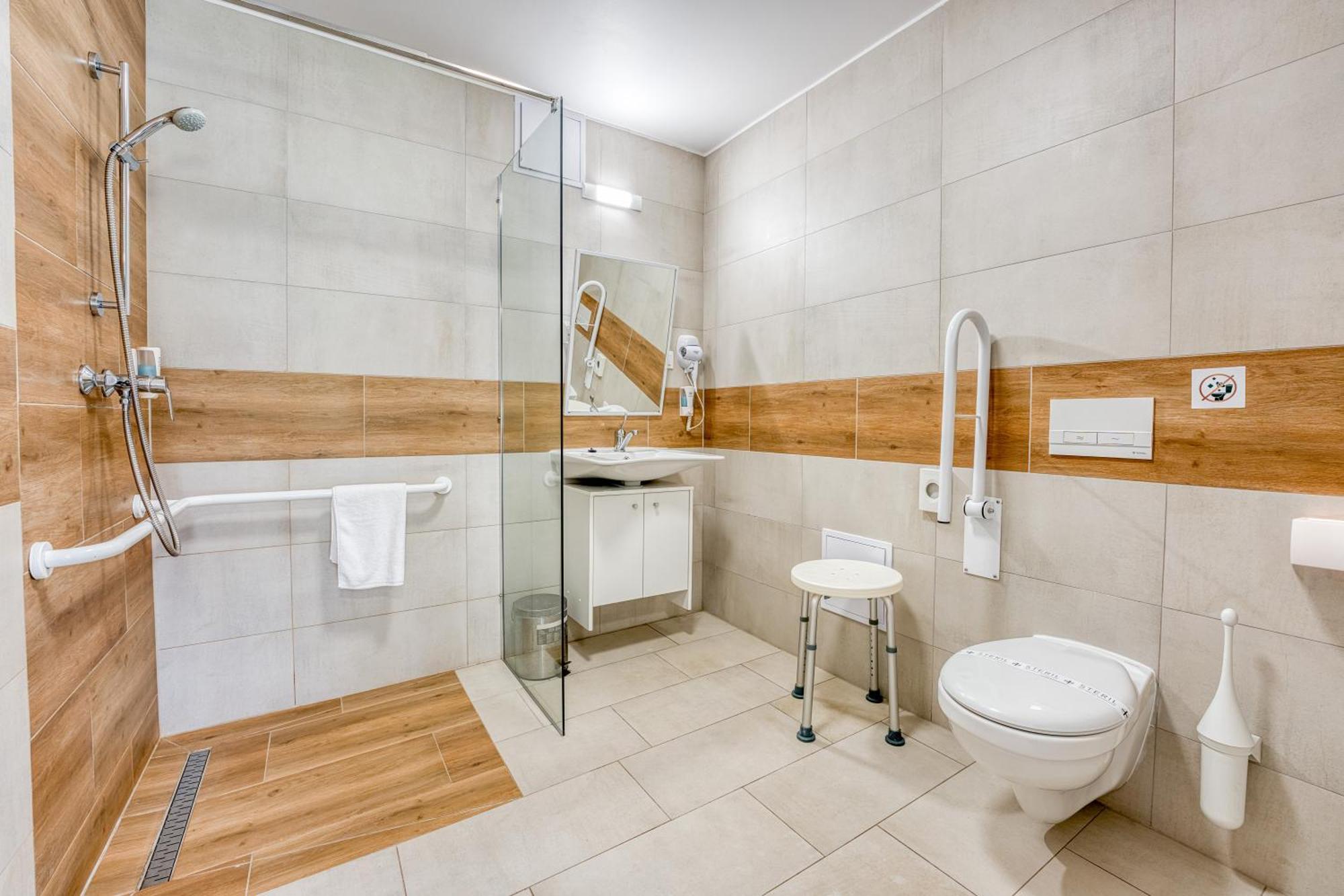 Safari Hotel Сегед Екстериор снимка